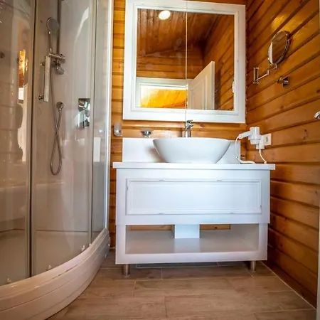 Eco Firuze * Kalkan